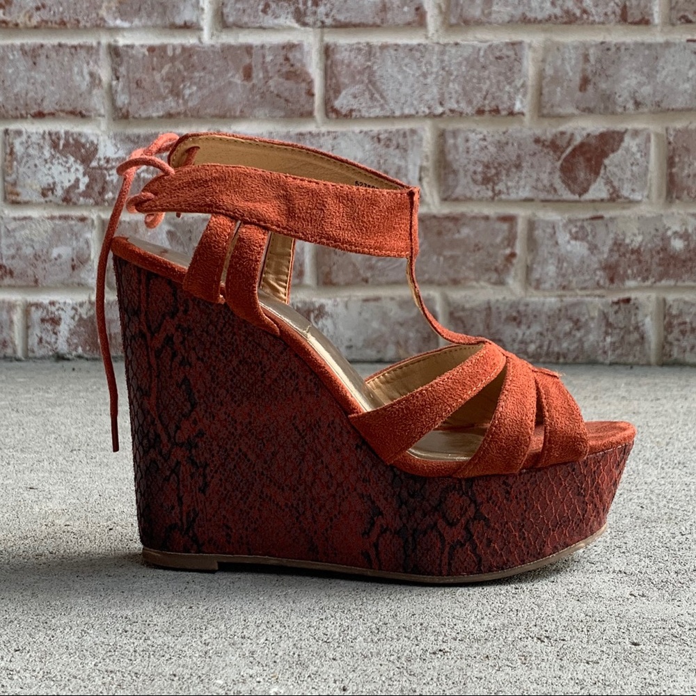 Amber colored leather/snake skin wedges